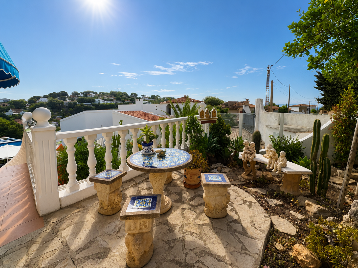 Mediterrane villa met zeezicht, zwembad en aparte gastenverblijven nabij Cala Baladrar