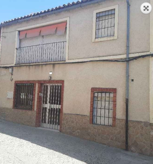 Дом из ряда жилого комплекса в Lagartera, продажа