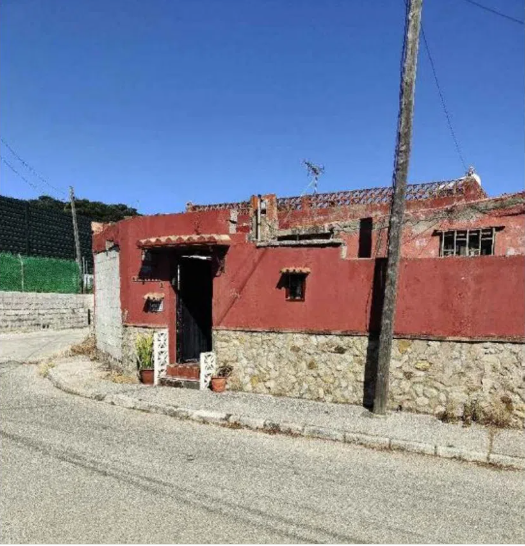 Villa in Algeciras, te koop