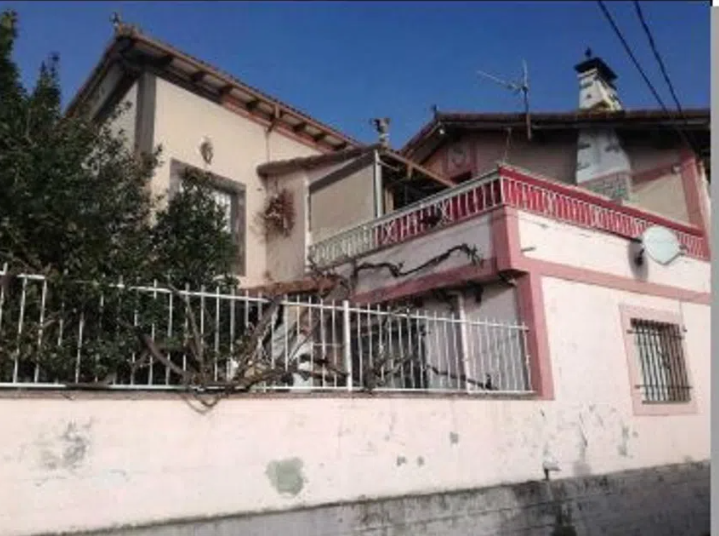 Villa in Santibáñez de la Peña, verkauf