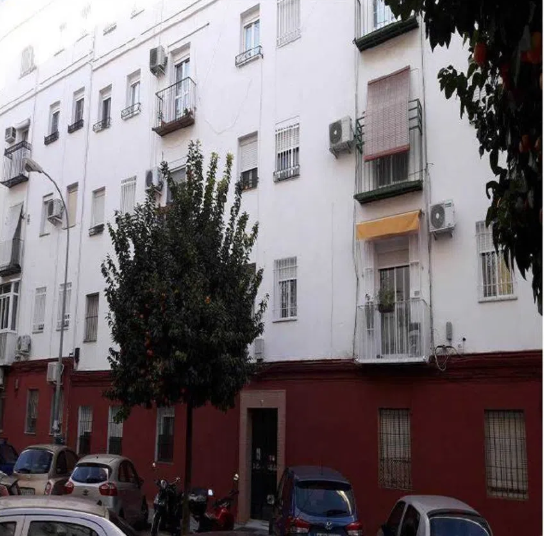Pis a Sevilla, en venda