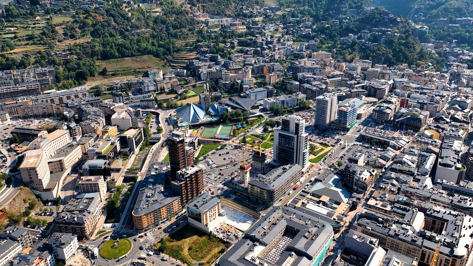 Guía completa para comprar una vivienda en Andorra en 2026