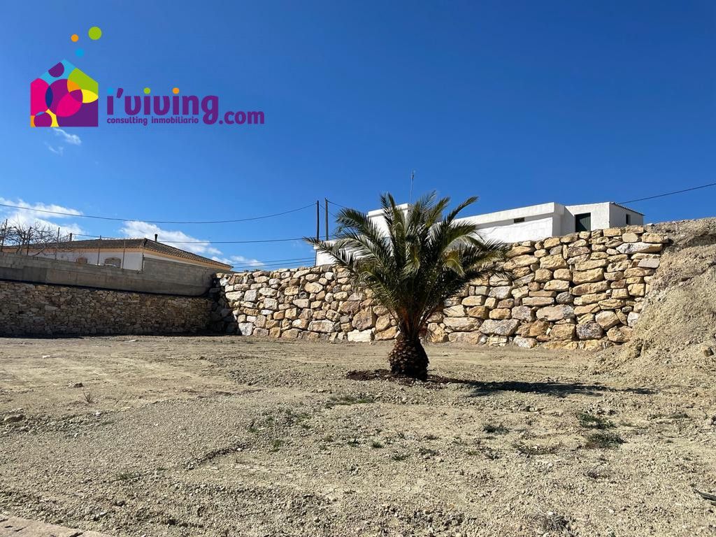 Parcela en alquiler en Albox zona Locaiba