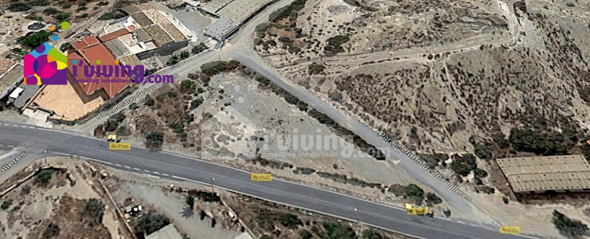 Parcela urbana en venta en Albox zona Llano de los Olleres