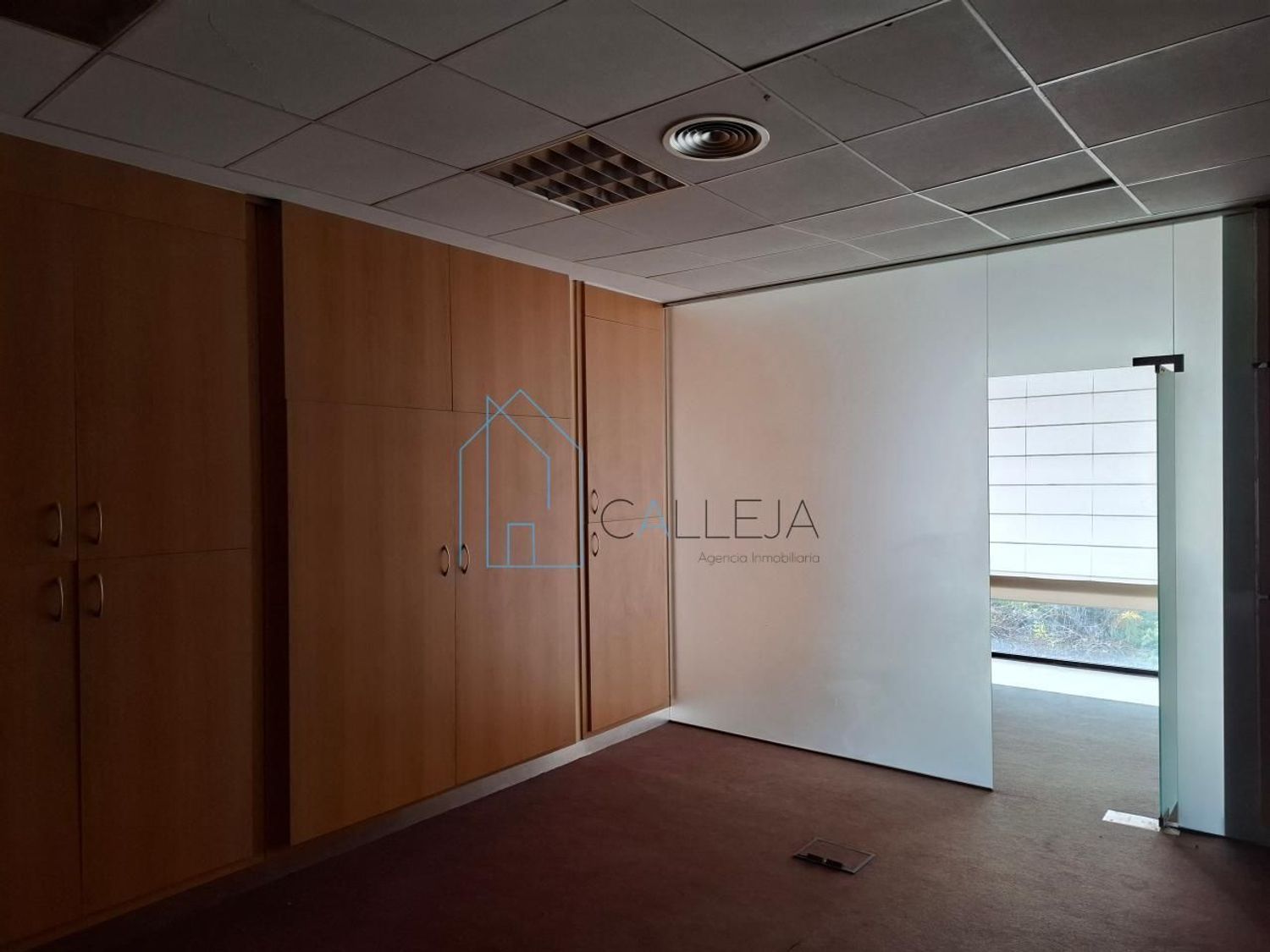 Industribygg i Ourense, Posío, salg