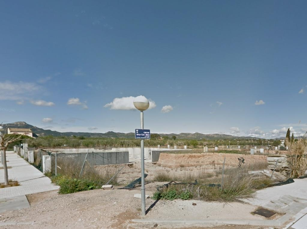 Lotto urbani in Mora de Ebro, vendita