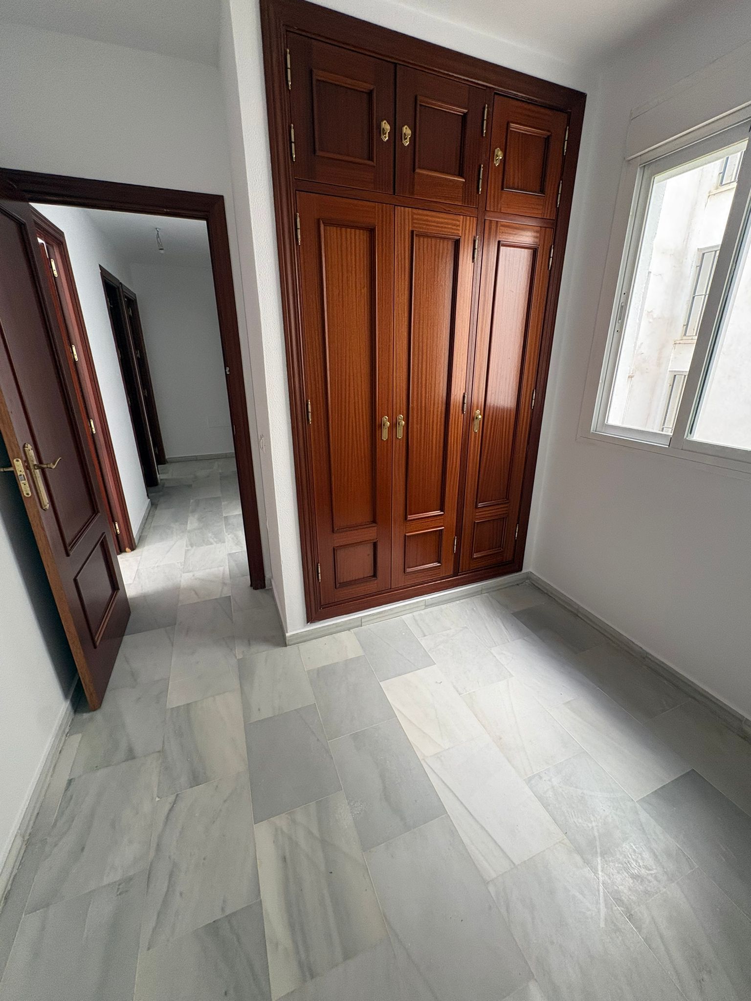 Flat in Huelva, for sale