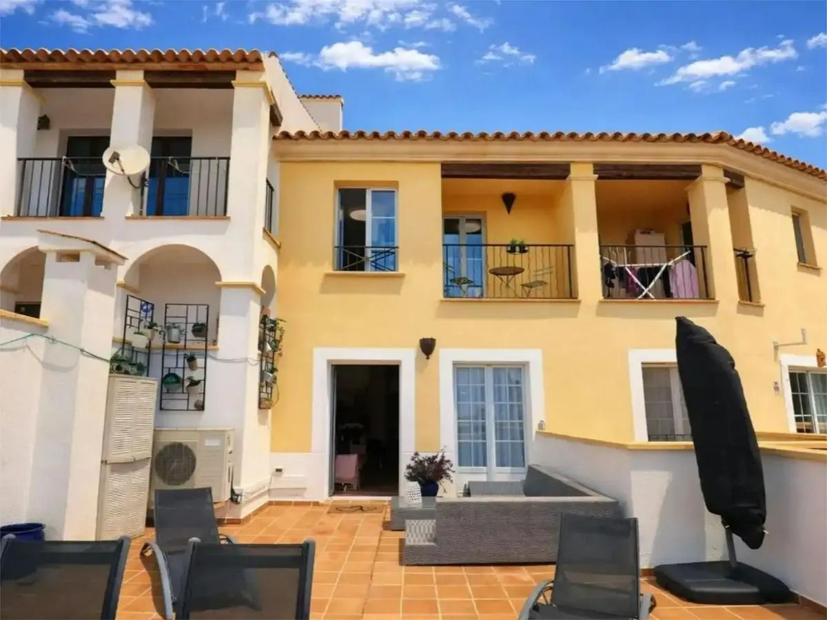 Casa adosada en Finestrat, venta