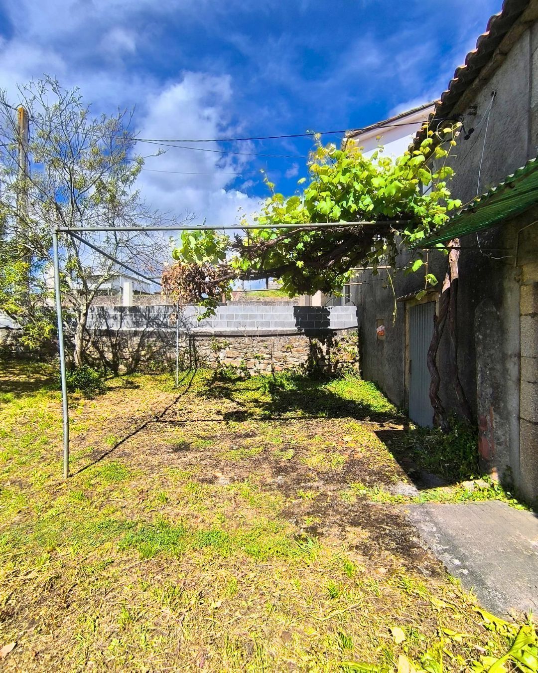 Villa i Coirós, salg