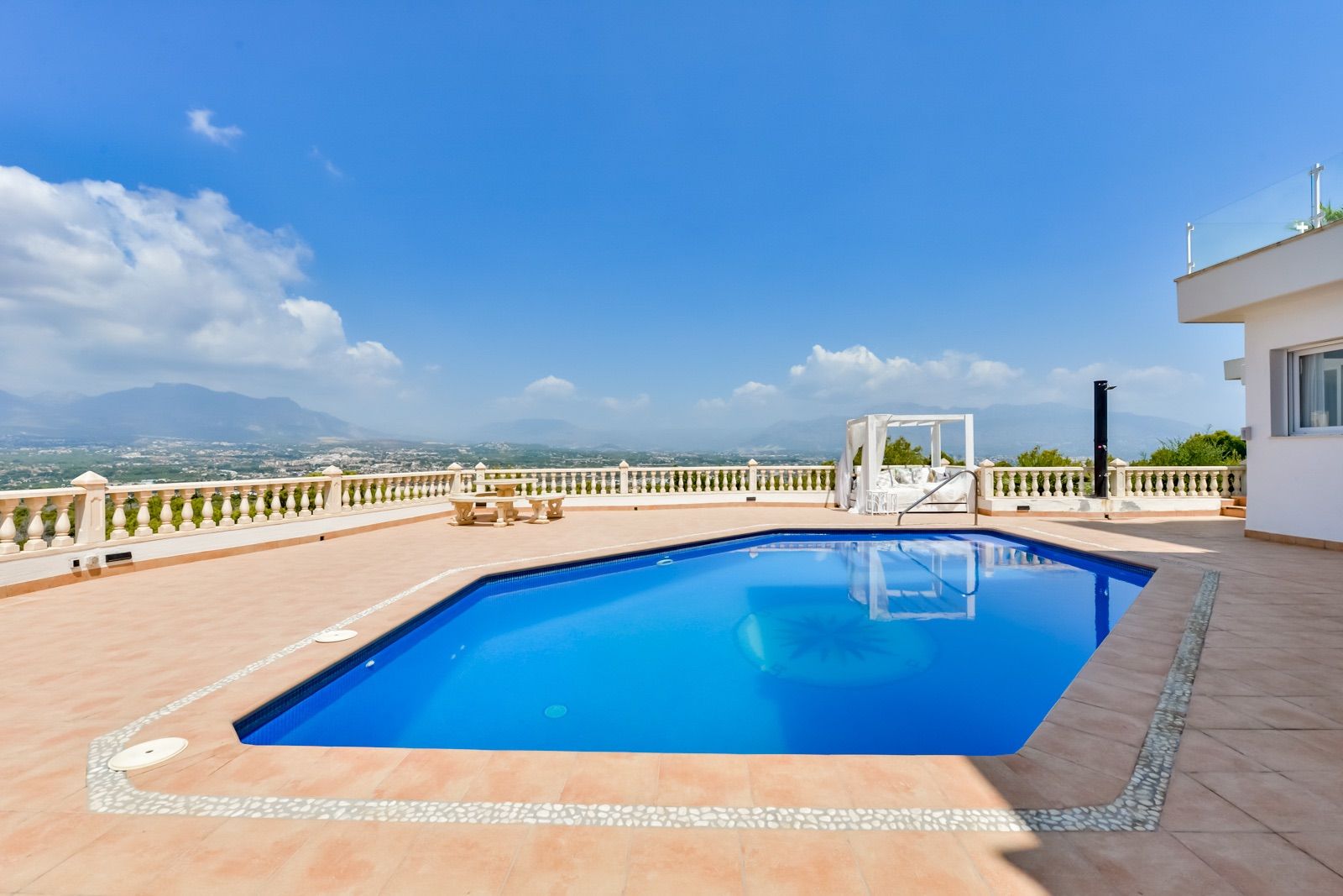 Villa in El Albir / L'Albir, for sale