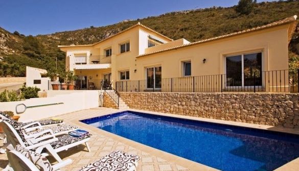 Luxury Villa in Moraira, el portet, for sale