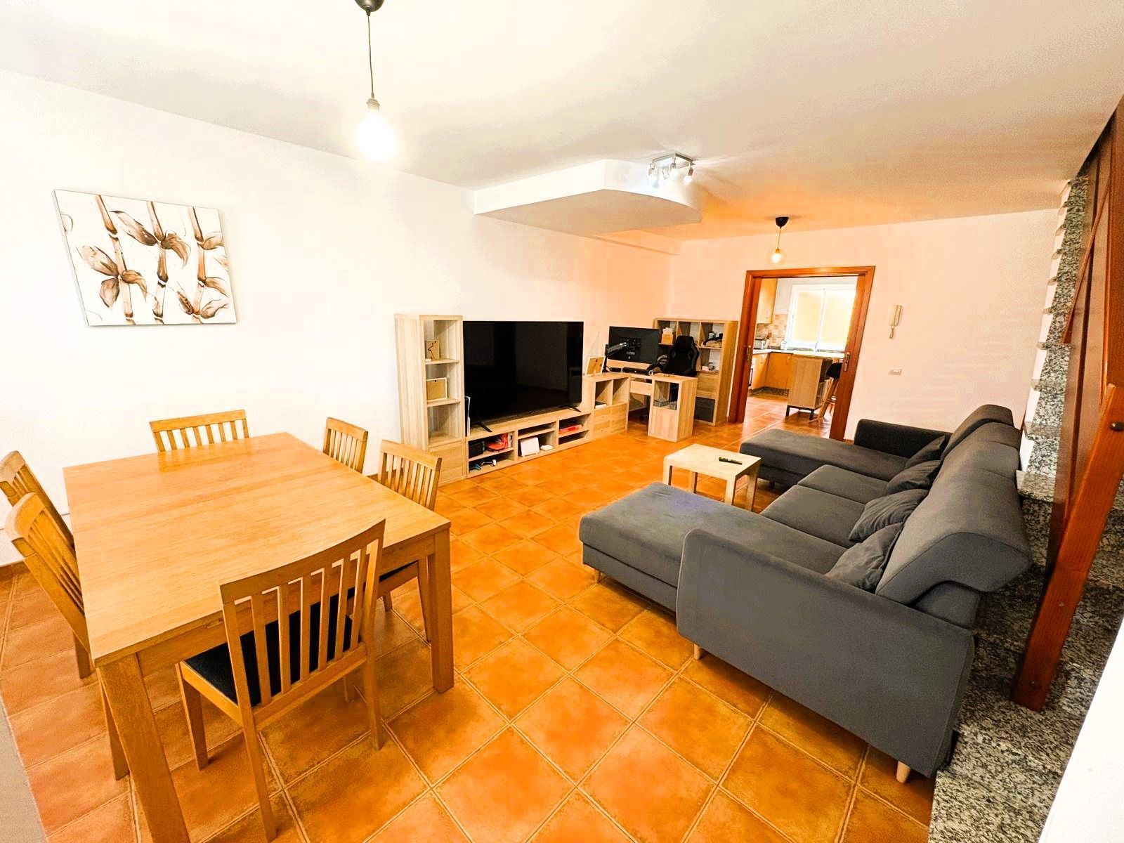 Casa adosada en Vecindario, venta
