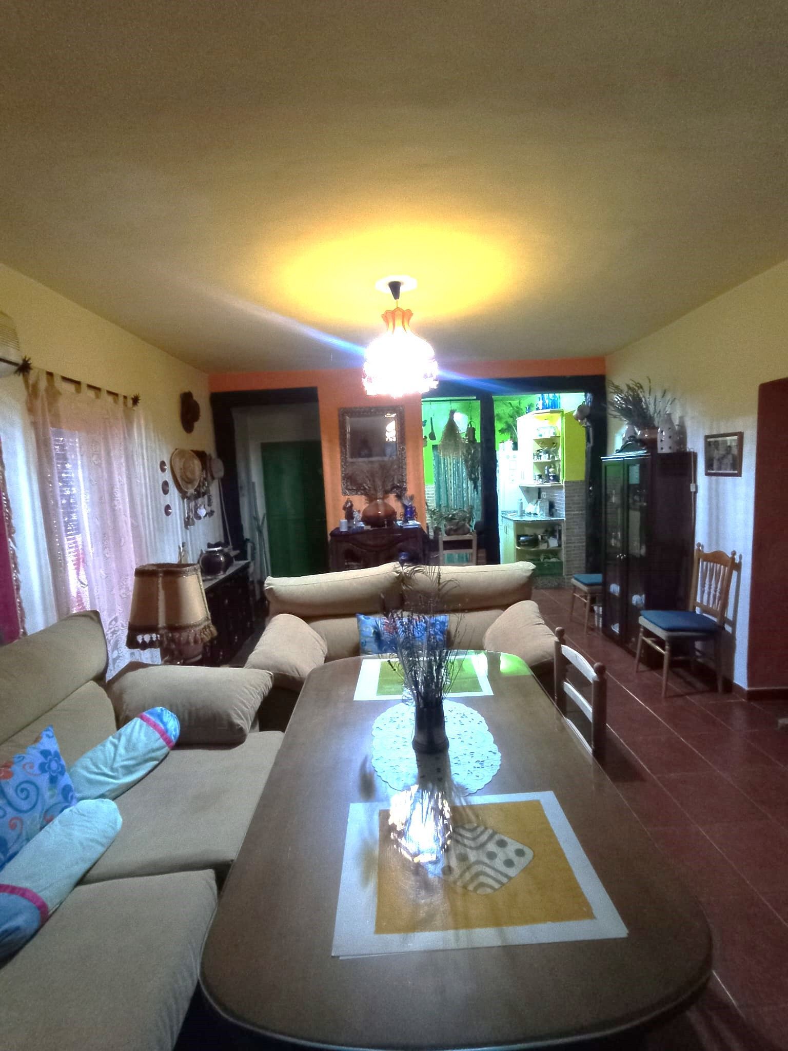 Casa de pueblo en Madrigalejo, venta