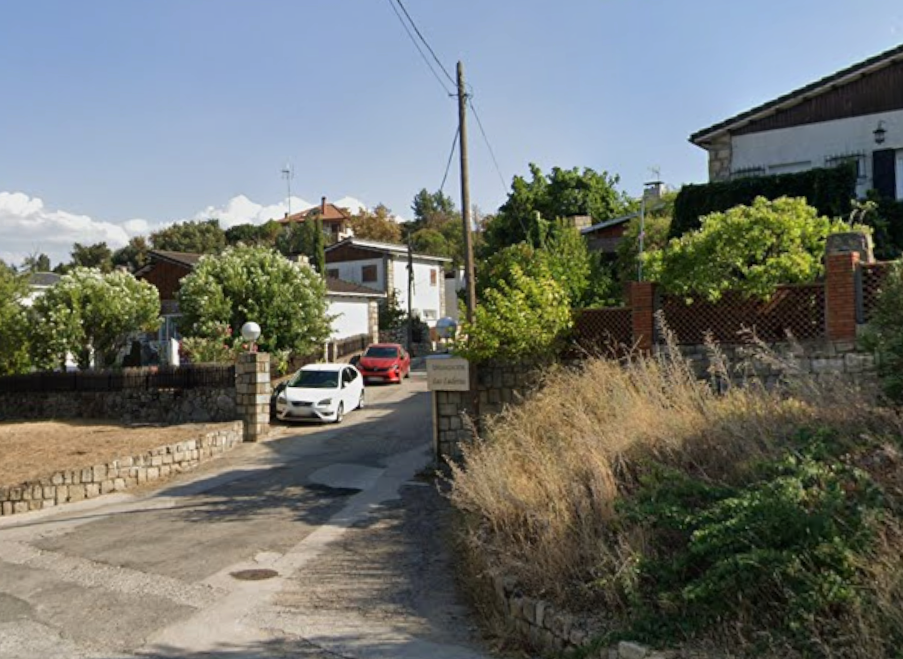 Villa en venta en El Tiemblo