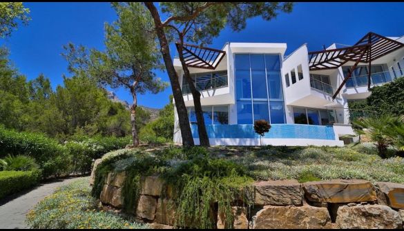 Terraced House in Marbella, Sierra Blanca, for sale