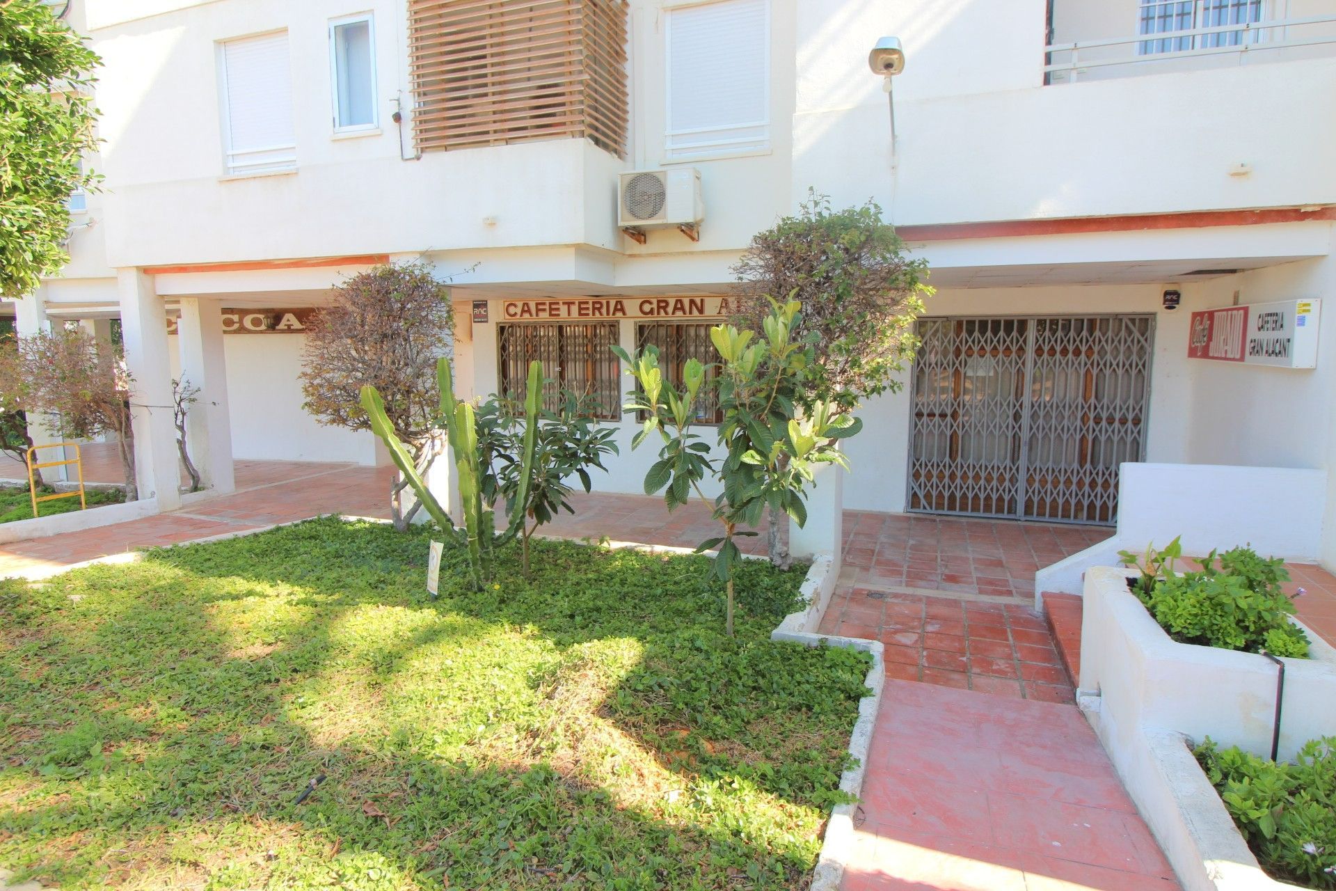 Commerciële Ruimte in Gran Alacant, Gran Alacant Urbanización, te koop