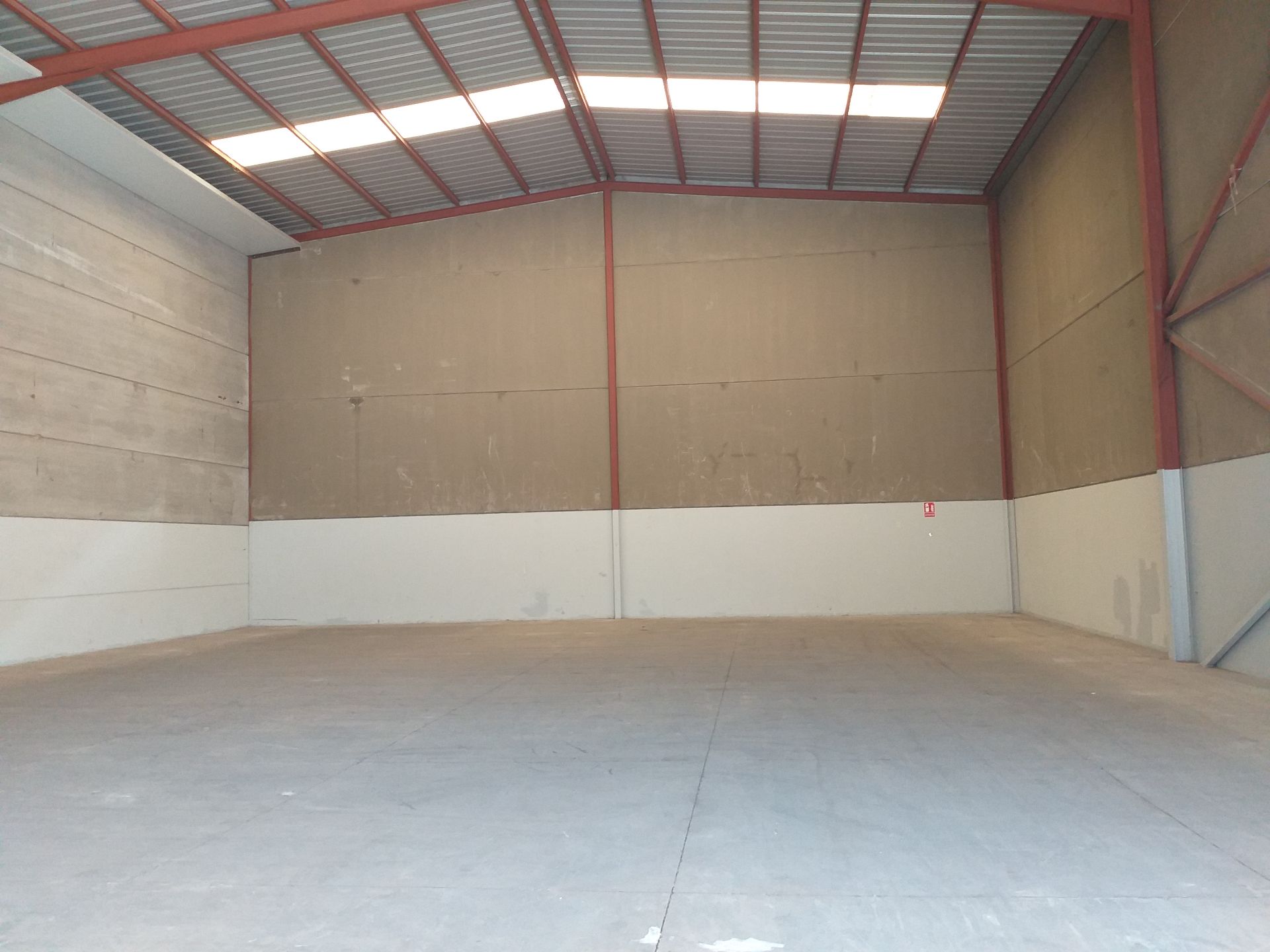 Industribyggnad i Arafo, till salu 