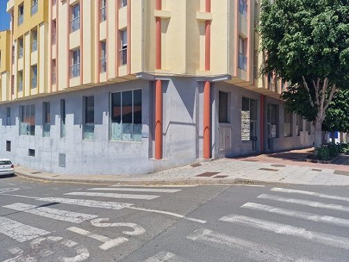 Local comercial en Vecindario, alquiler