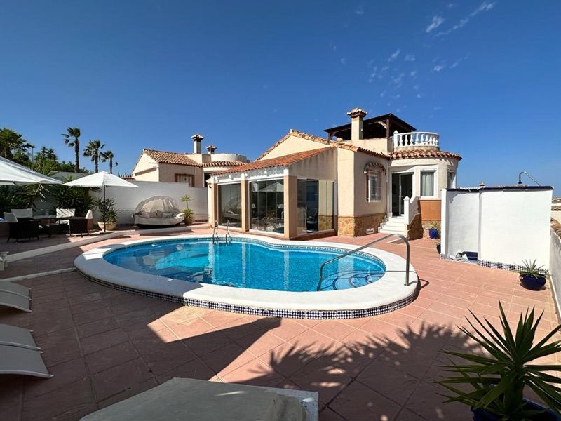 Villa in San Miguel de Salinas, San Miguel de Salinas, for sale