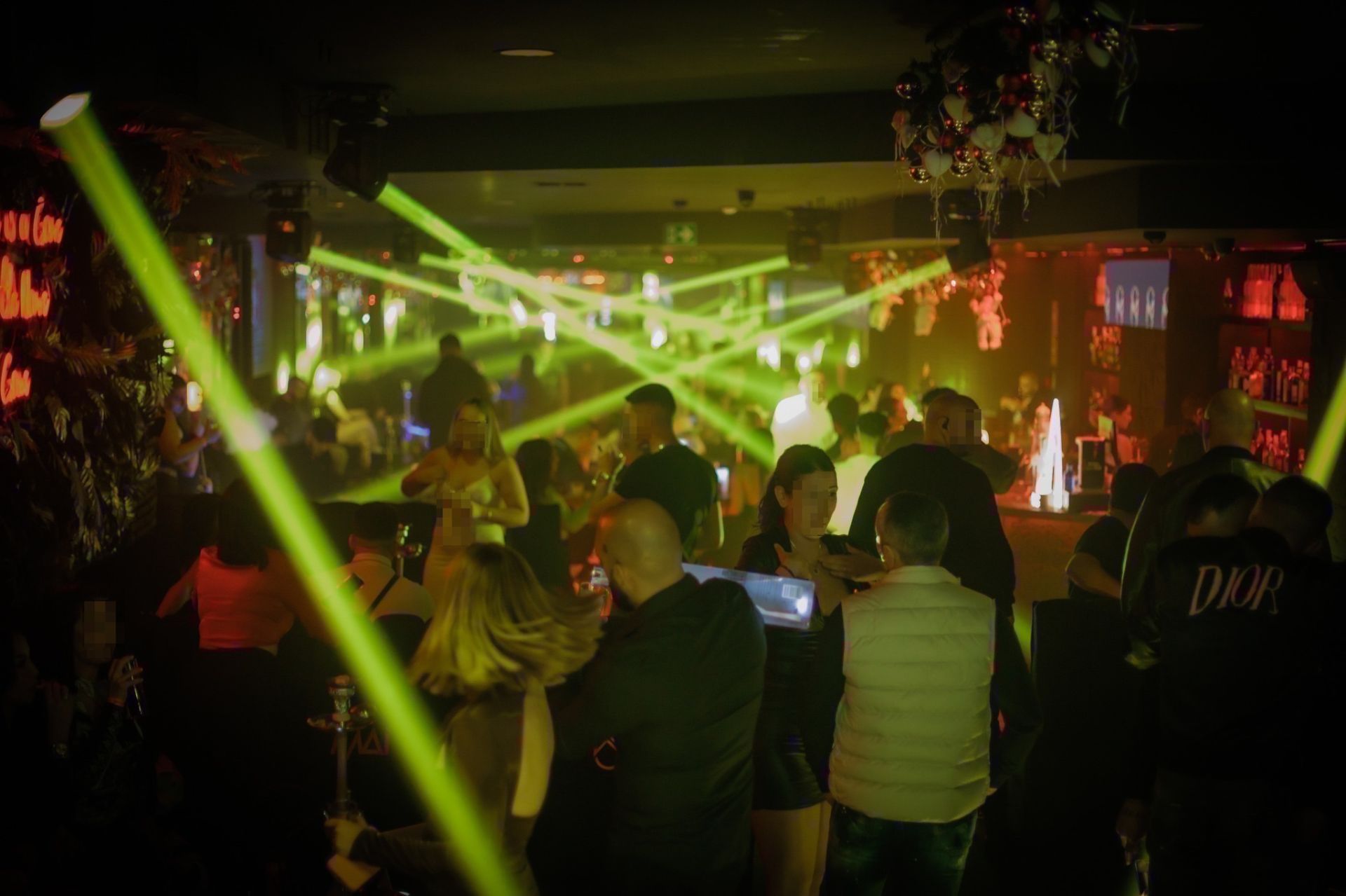 Local comercial en Marbella, Puerto Banus, alquiler