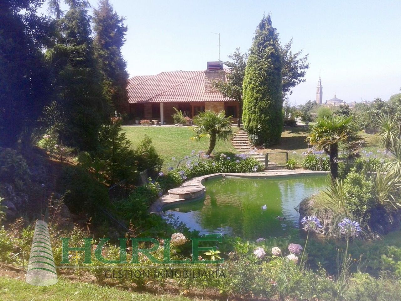 Villa in Gijón, for sale