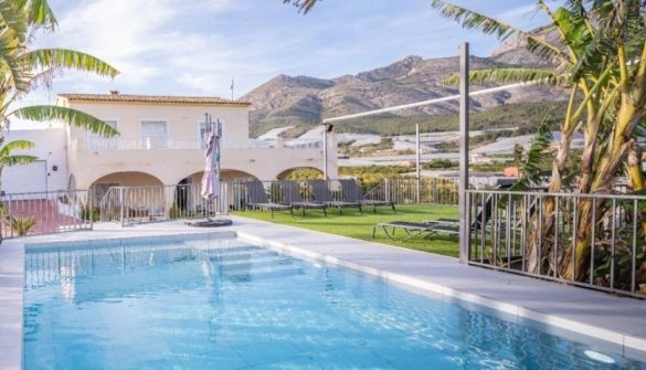 Villa in Callosa d'en Sarrià, verkauf