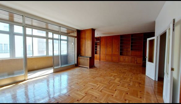 Flat in Madrid, Recoletos, for sale