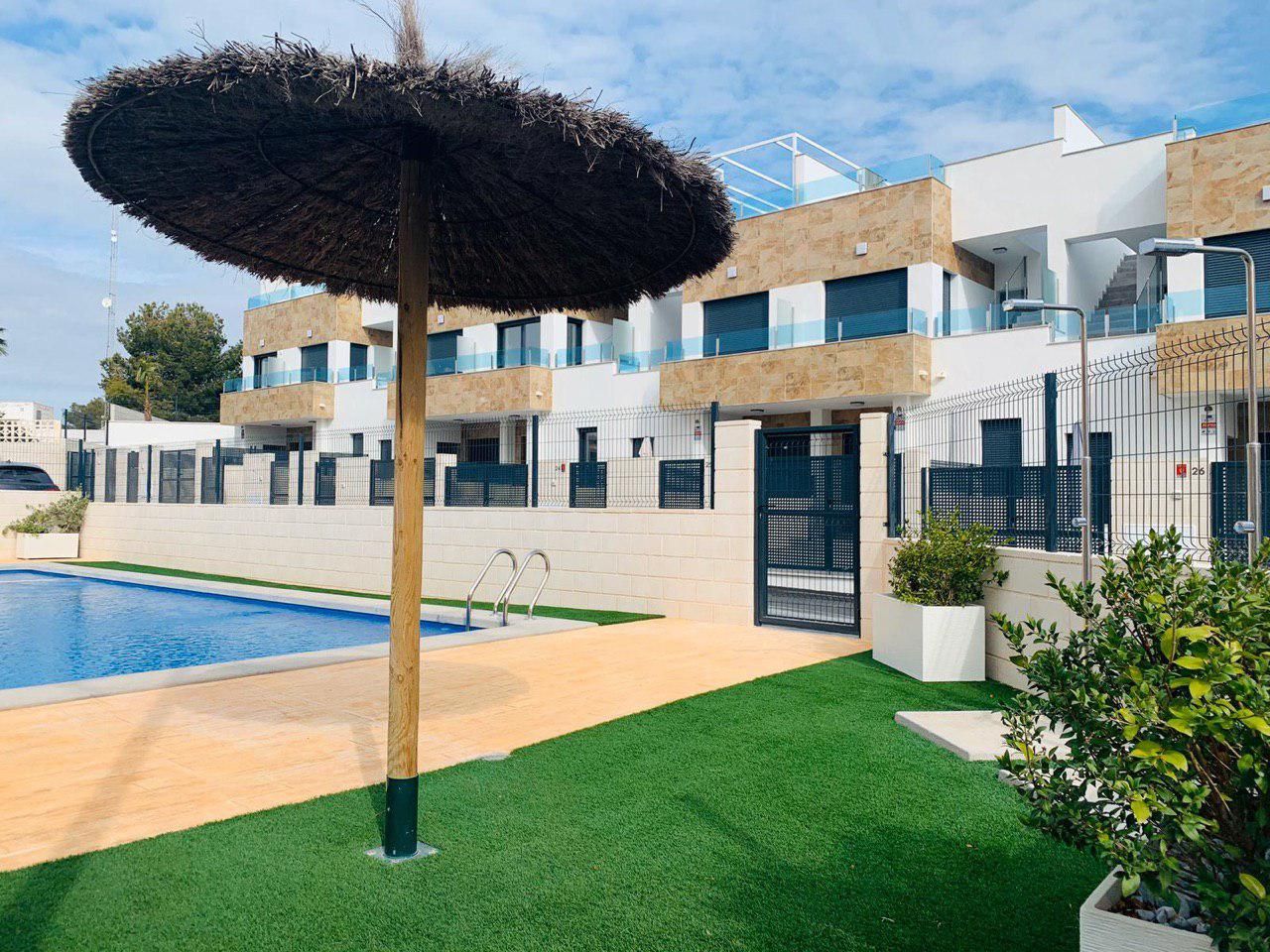 Exclusief ALL INCLUSIVE triplex naast Villamartin - Rentablanca