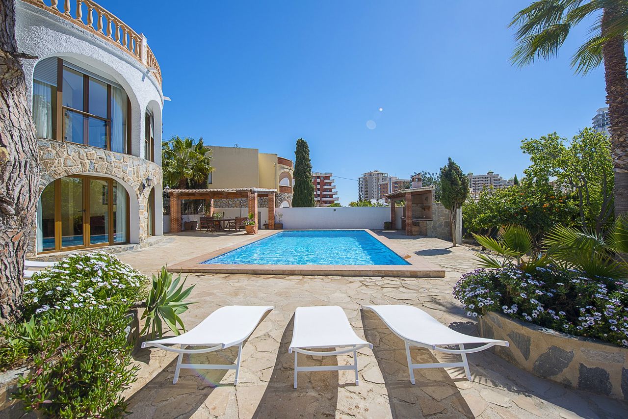 Venta. Villa en Calpe