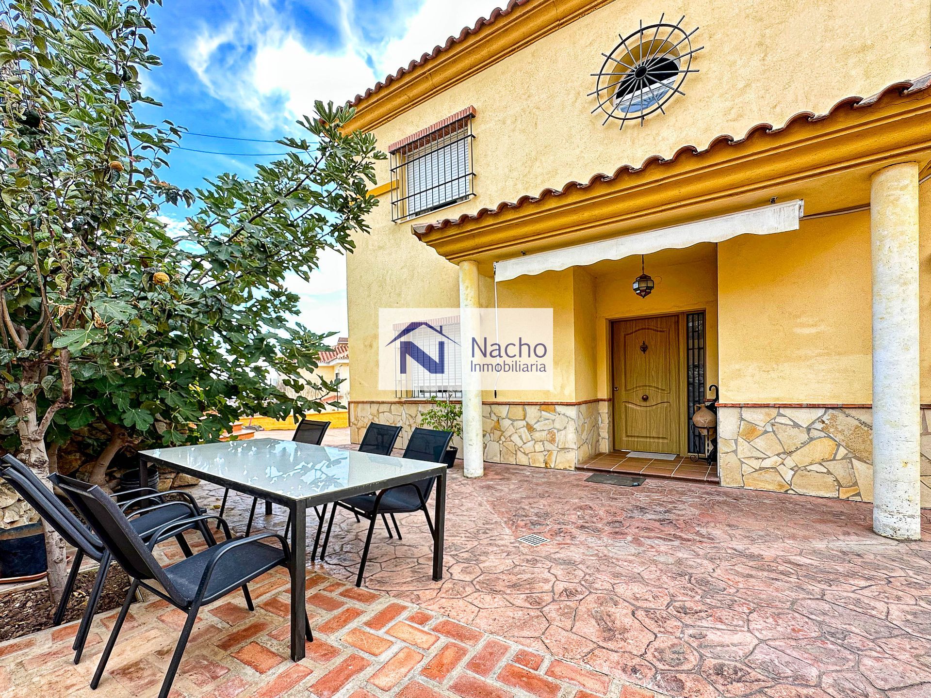 Villa in Rincón de la Victoria, RINCÓN DE LA VICTORIA, te koop