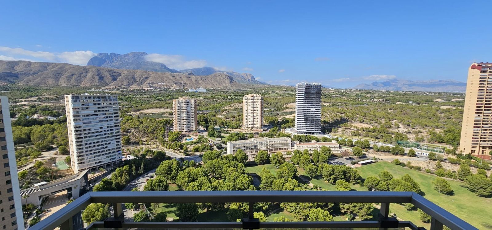 Апартамент в Villajoyosa, продажа