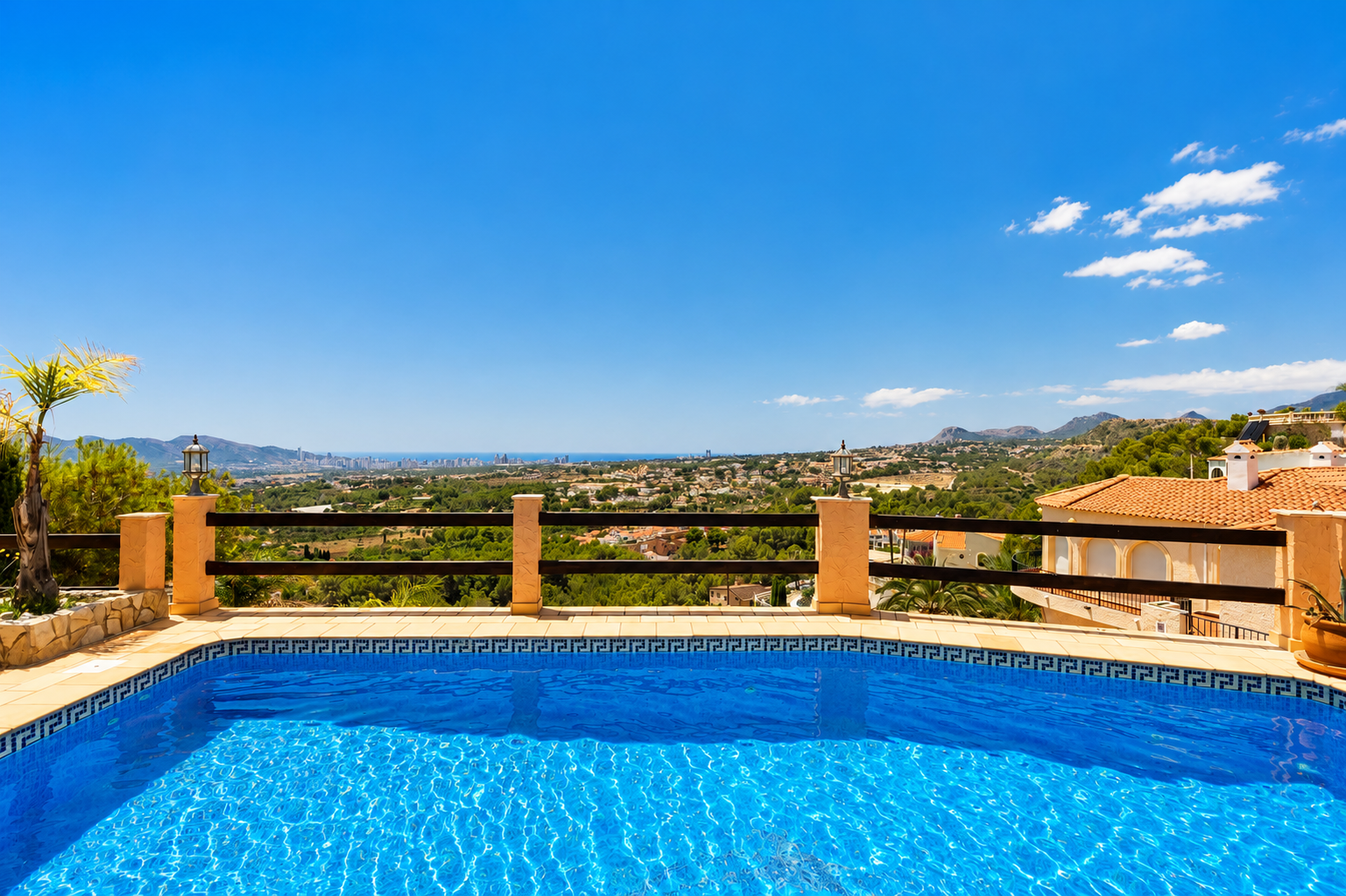 Villa de Lujo en Alfaz del Pi / l'Alfàs del Pi, venta