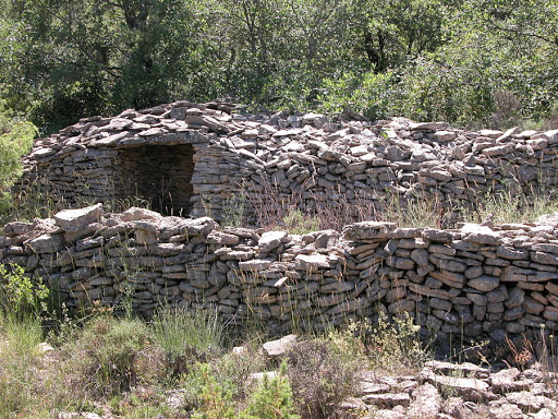 ¿QUÉ ES LA CONSTRUCCIÓN CON PIEDRA SECA?