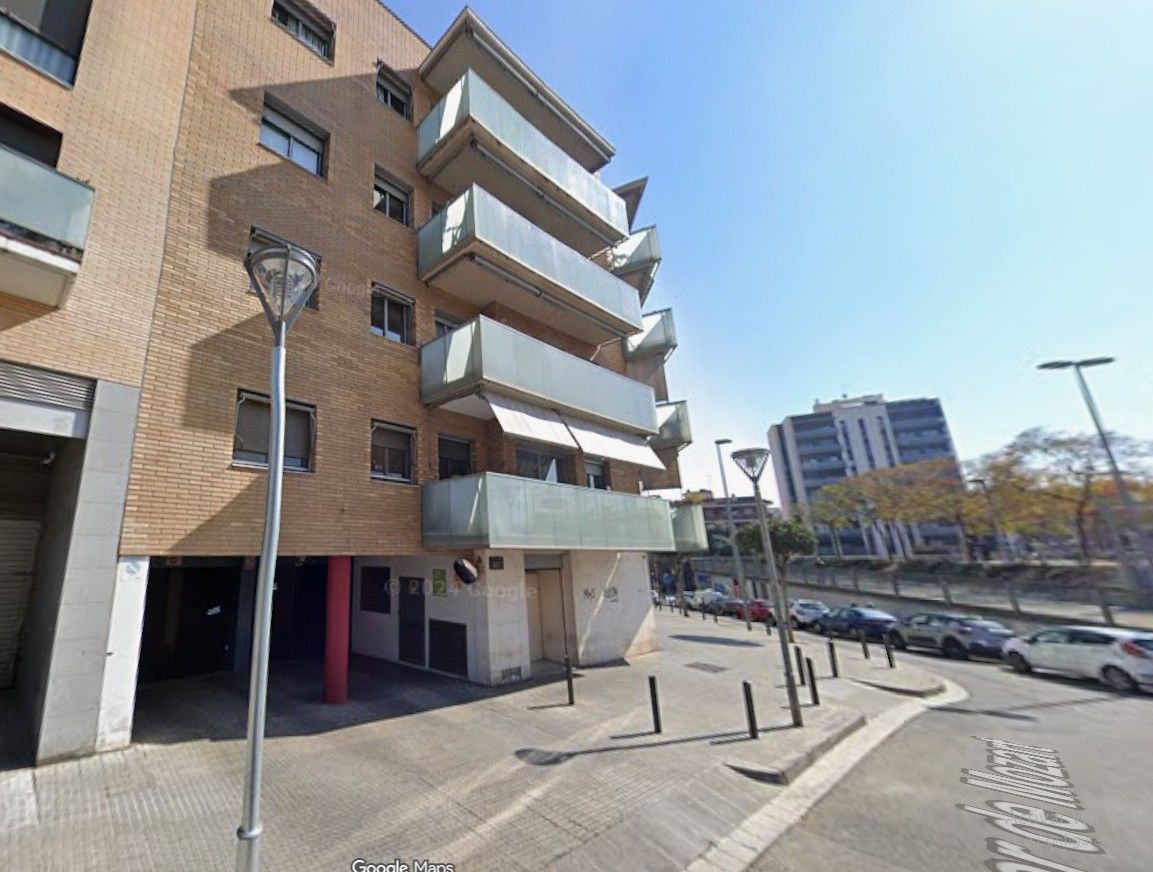 Plaza de parking en alquiler en Badalona