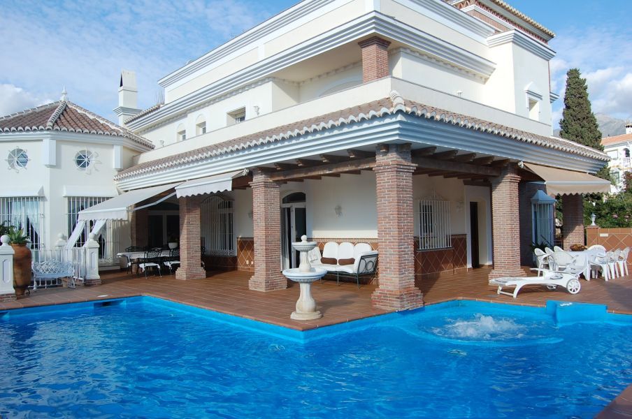 Villa in Nerja, for sale