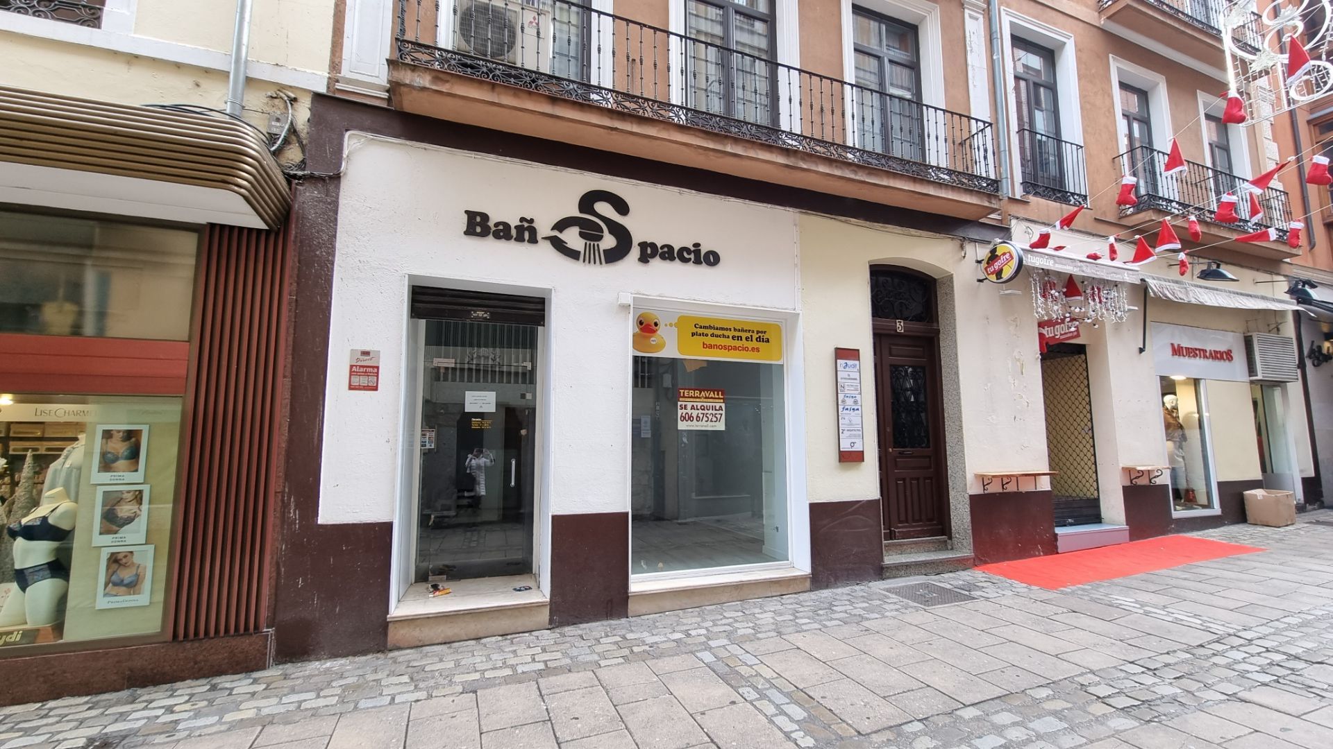 Local comercial en Valladolid, CENTRO, alquiler