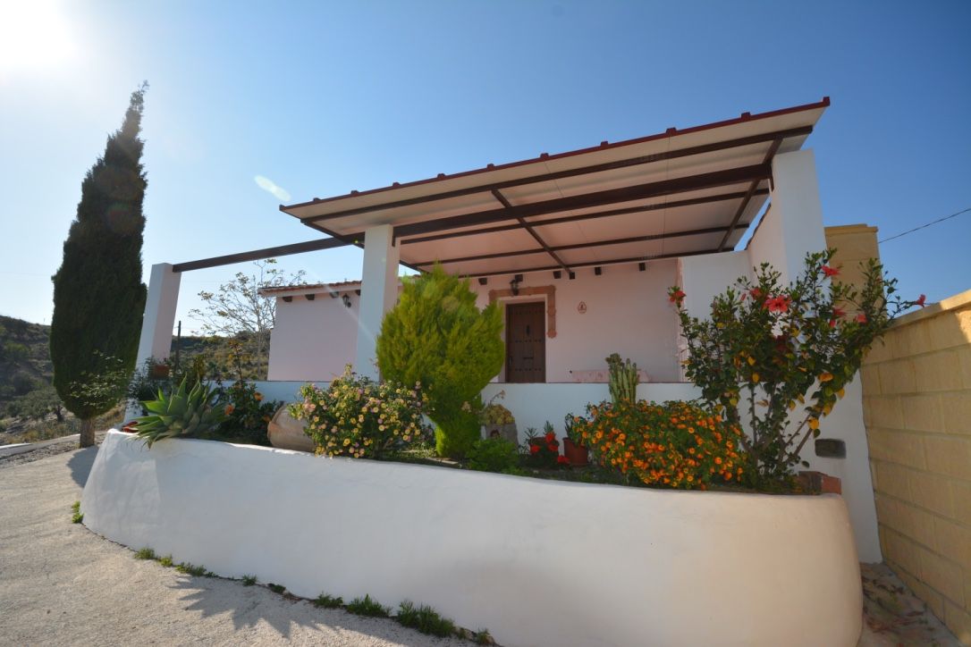 Casa de campo en Rincón de la Victoria, Molino Santillán, venta