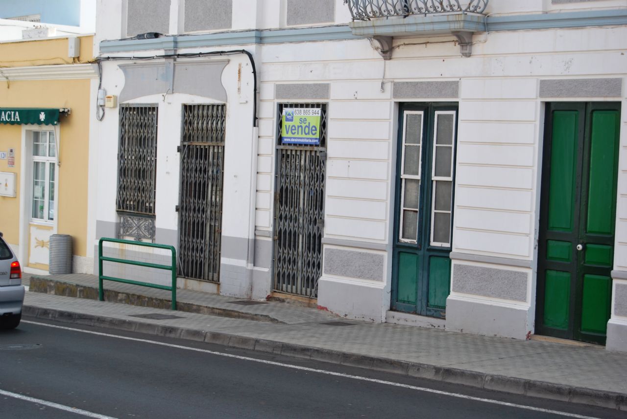 Local comercial en Breña Baja, San Antonio, venta