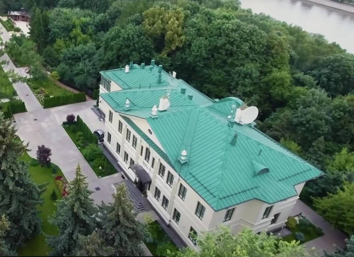 Дом Геннадия Тимченко на Воробьевых горах в Москве 