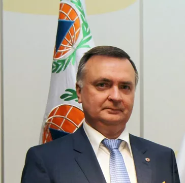 Владимир Кувшинов