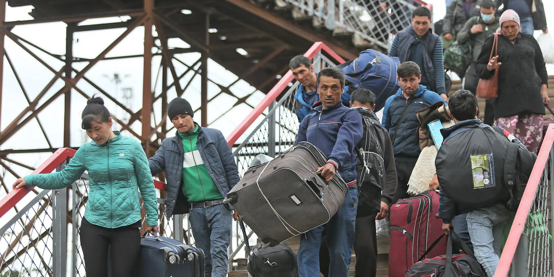 Как пропагандисты нагнетают ненависть к мигрантам, а МВД обвиняет в этом «иноагентов»