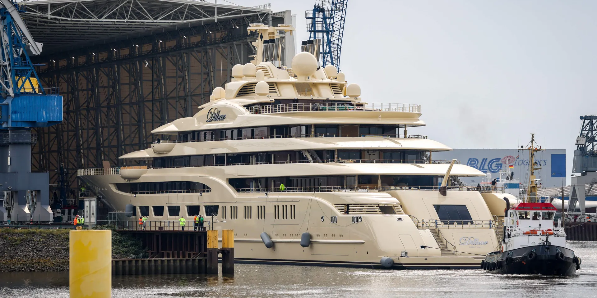 Суд в Германии признал недостаточными основания для обысков на виллах и яхте Алишера Усманова