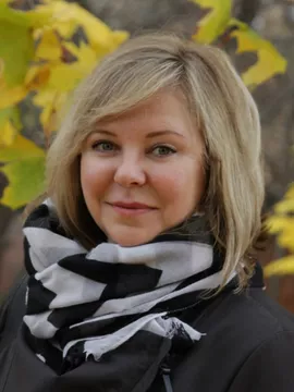 Яна Леонова