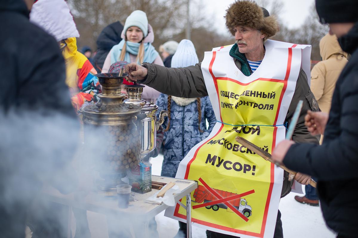 Участник митинга в Александрове