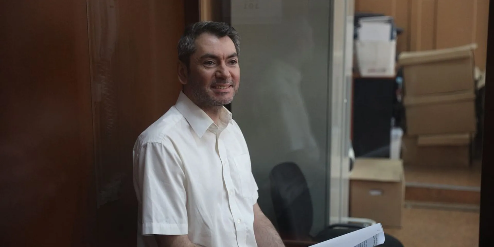 Басманный суд отправил в СИЗО сопредседателя движения «Голос» Григория Мельконьянца