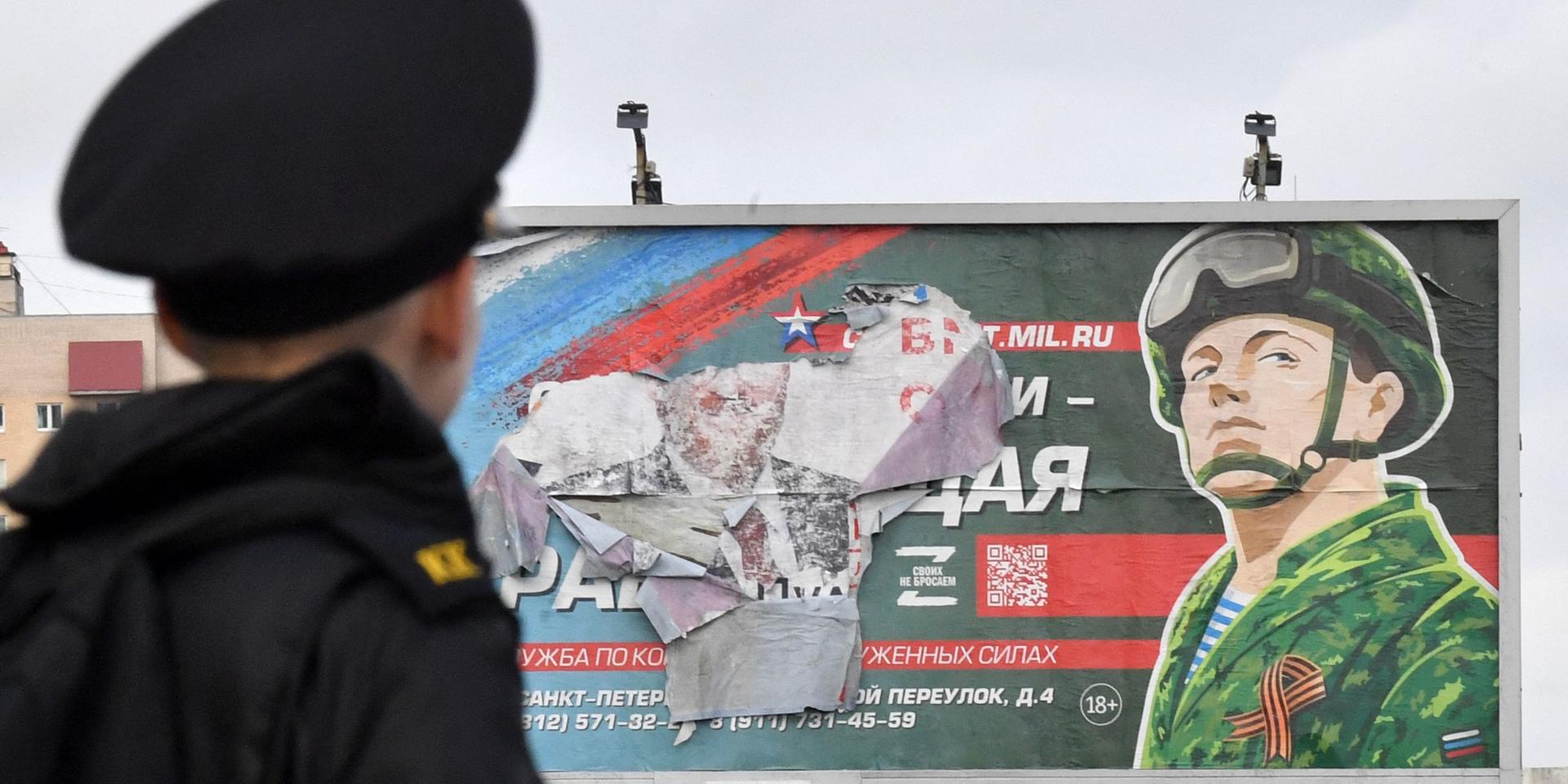 В 2024 году контракт с Минобороны подписали до 407 тыс. россиян