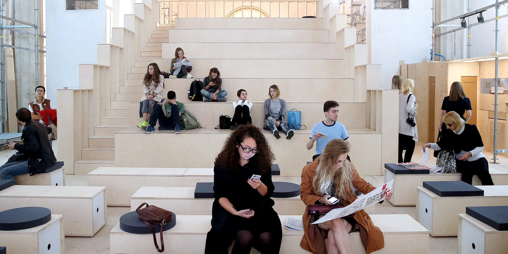 Госдума собирается ограничить просветительскую деятельность — пострадают академики, школьники и блогеры