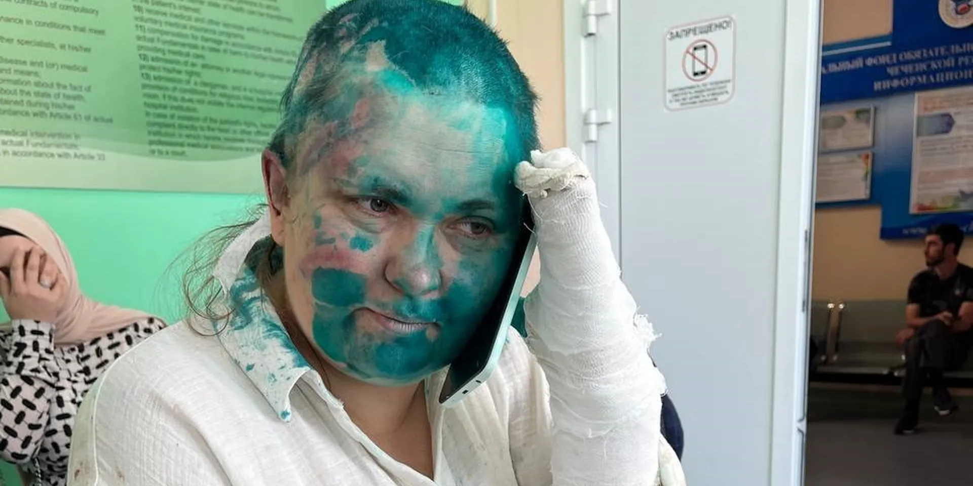 В Чечне напали на журналистку Елену Милашину и адвоката Александра Немова