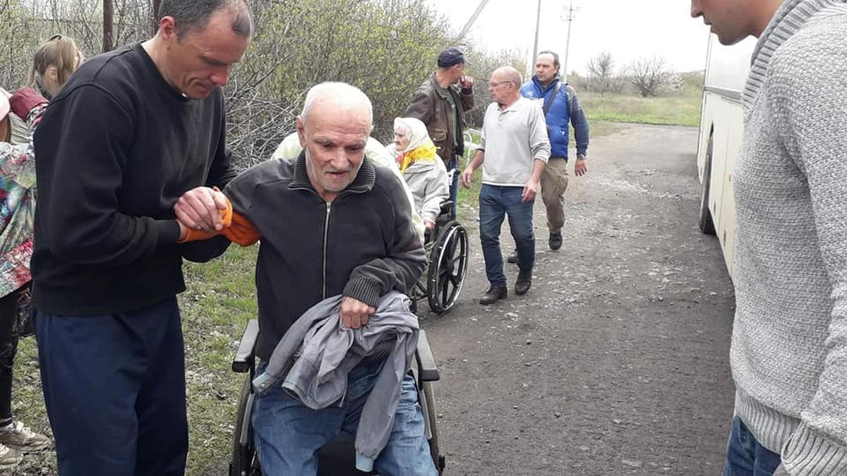 В Часовом Яре Ткачевы управляли хосписом для пожилых людей