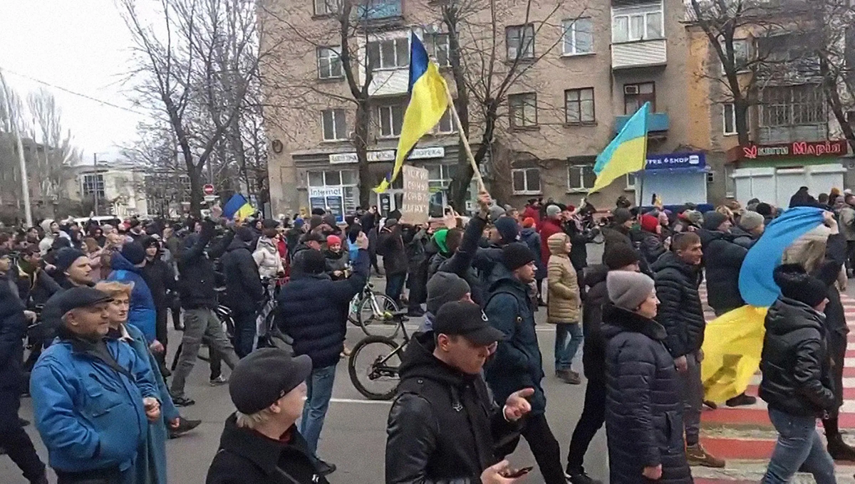 Melitopol residents protest against Russian occupation March 2, 2022. In the first days, the Russians hardly suppressed the protests. Kidnappings and torture began when Russian security services settled in the city and opened commandants’ offices and torture chambers